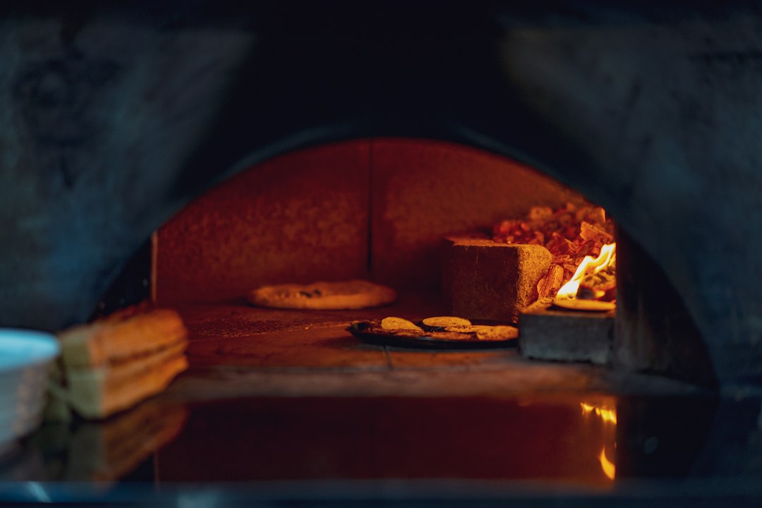 Ingebrande oven schoonmaken zonder krassen