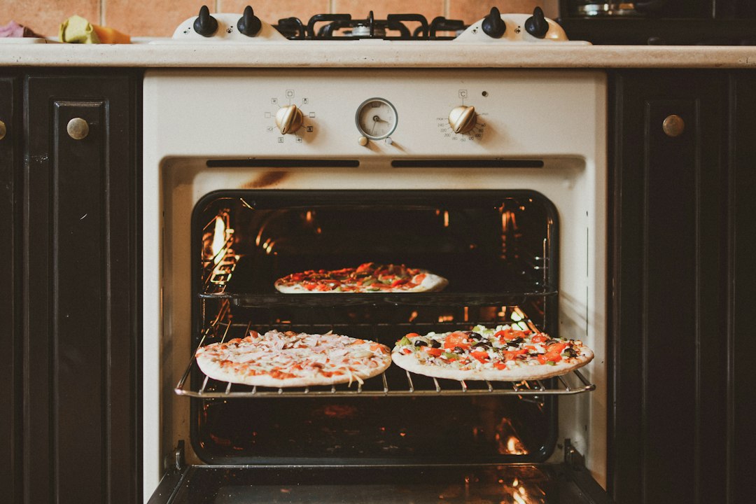 Oven schoonmaken met azijn: zo pak je het aan